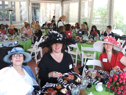 048_ElaineLempke_CarolRobinson_JennyAtkinson