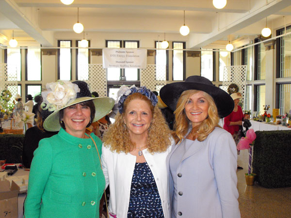 06_SheryCottonSarahEarleyAlexWitt- BIWC_2011 (21)