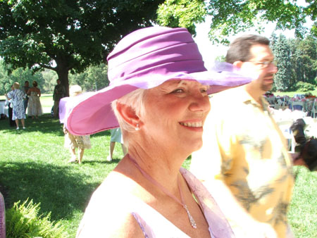 BarbDGreetsGuests